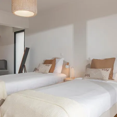 Hibiscus By An Island * Calheta