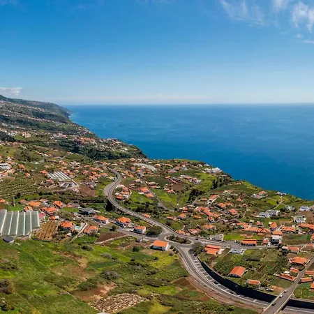 Villa Hibiscus By An Island Calheta