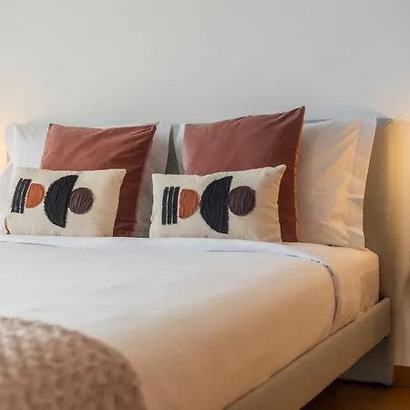 Hibiscus By An Island Villa Calheta