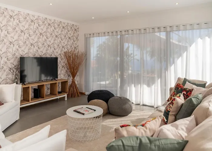 别墅 Hibiscus By An Island