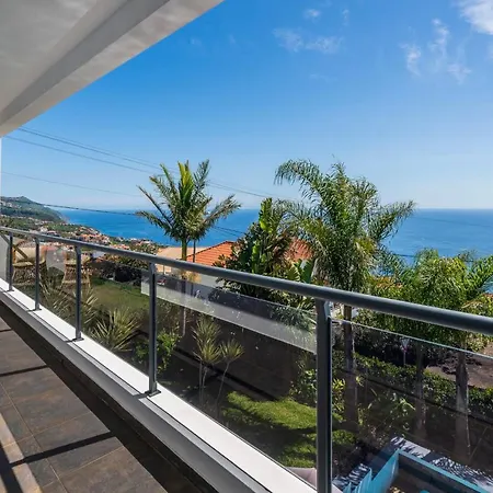 Villa Hibiscus By An Island