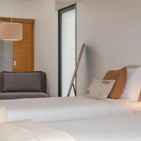 Villa Hibiscus By An Island