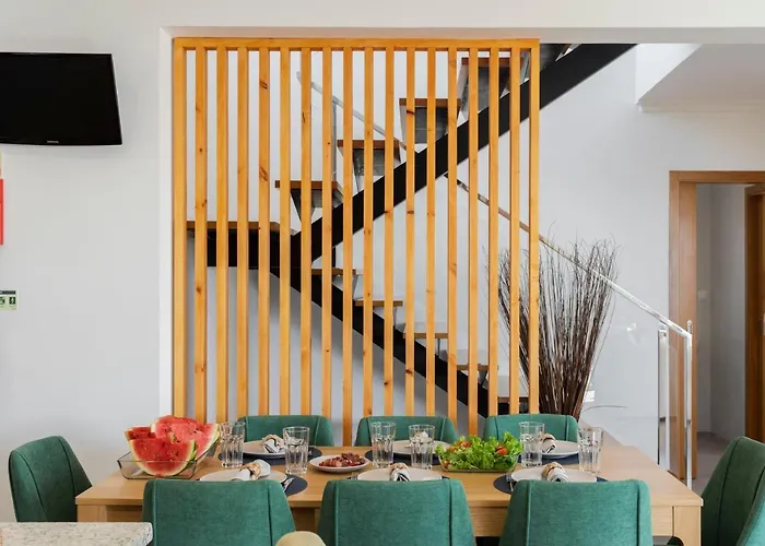 Hibiscus By An Island Villa Calheta (Madeira)