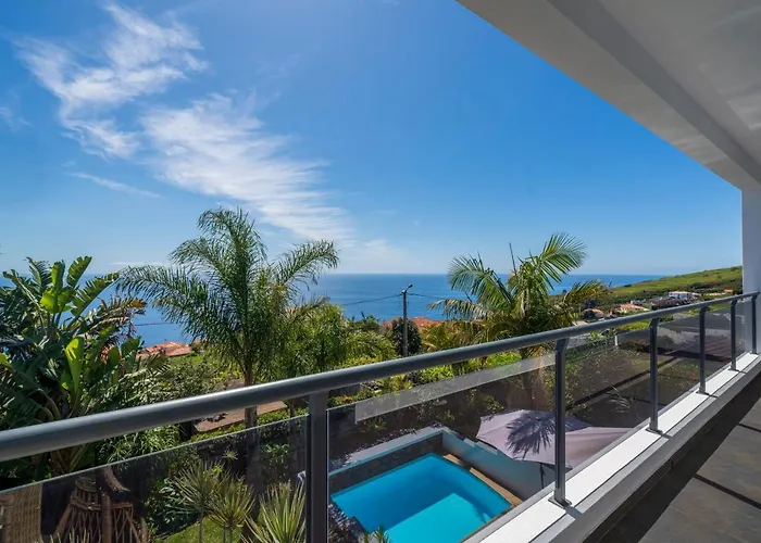 Vila Hibiscus By An Island